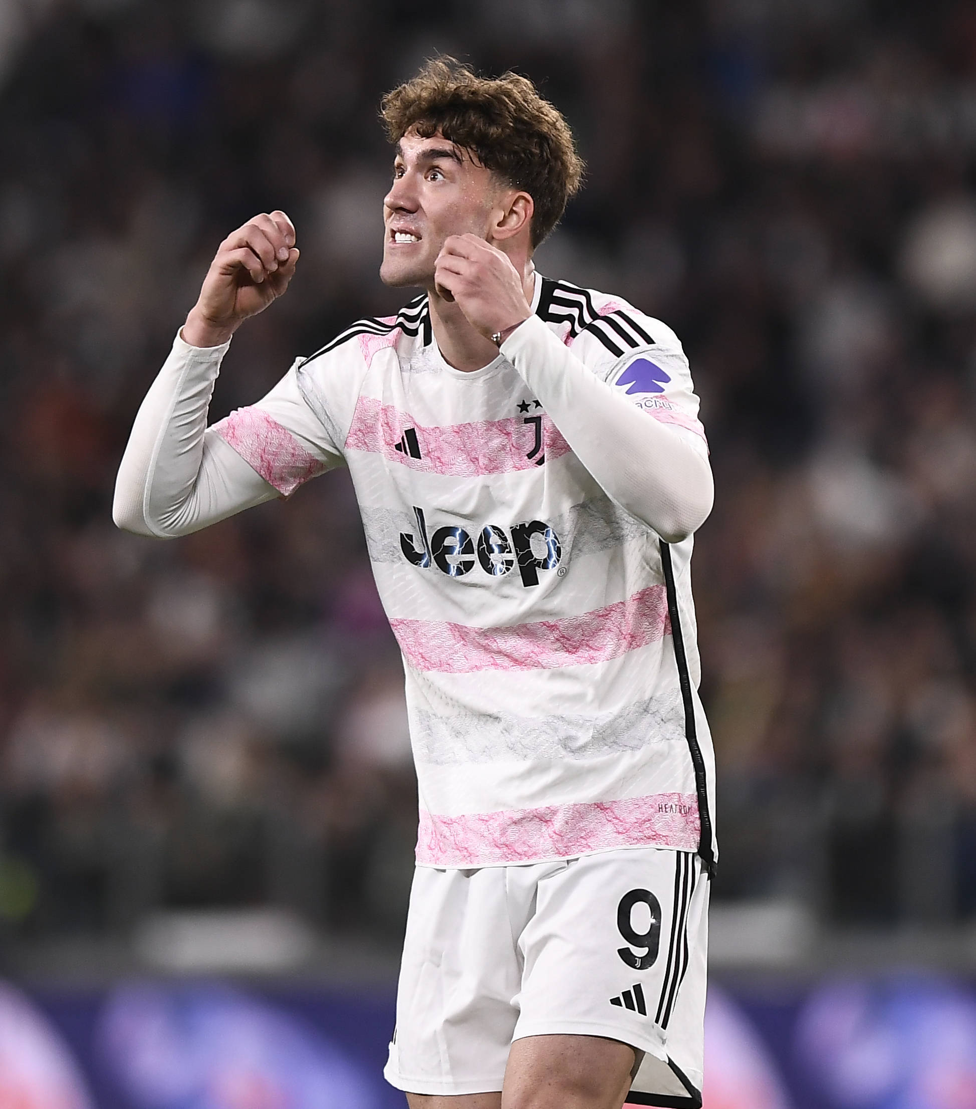 包含尤文图斯遭遇惨败，遗憾失去取胜机会的词条