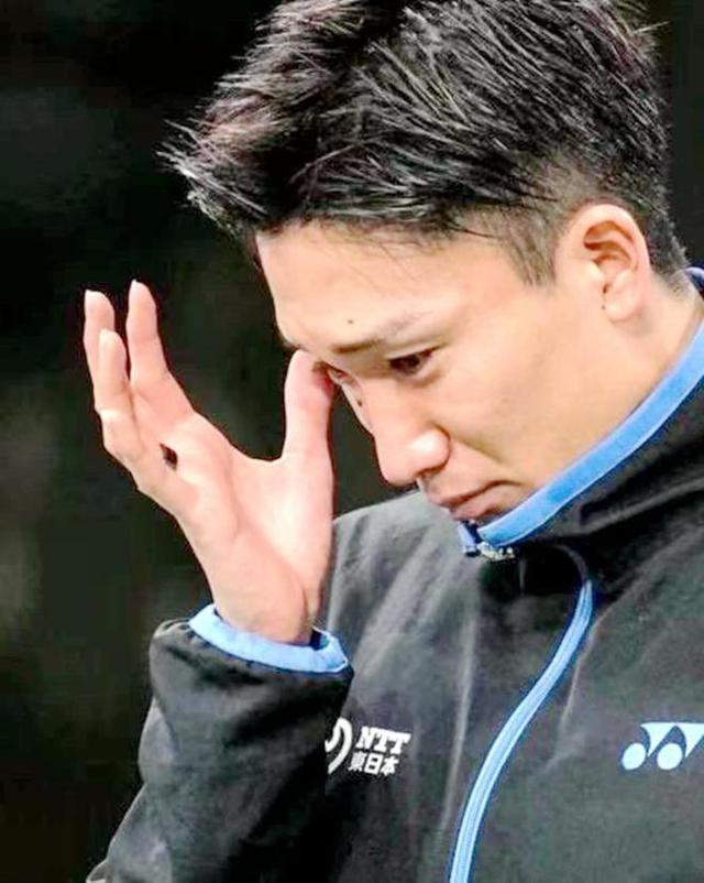 包含日本羽毛球队鏖战英格兰羽毛球队，桃田贤斗绝境逆转的词条