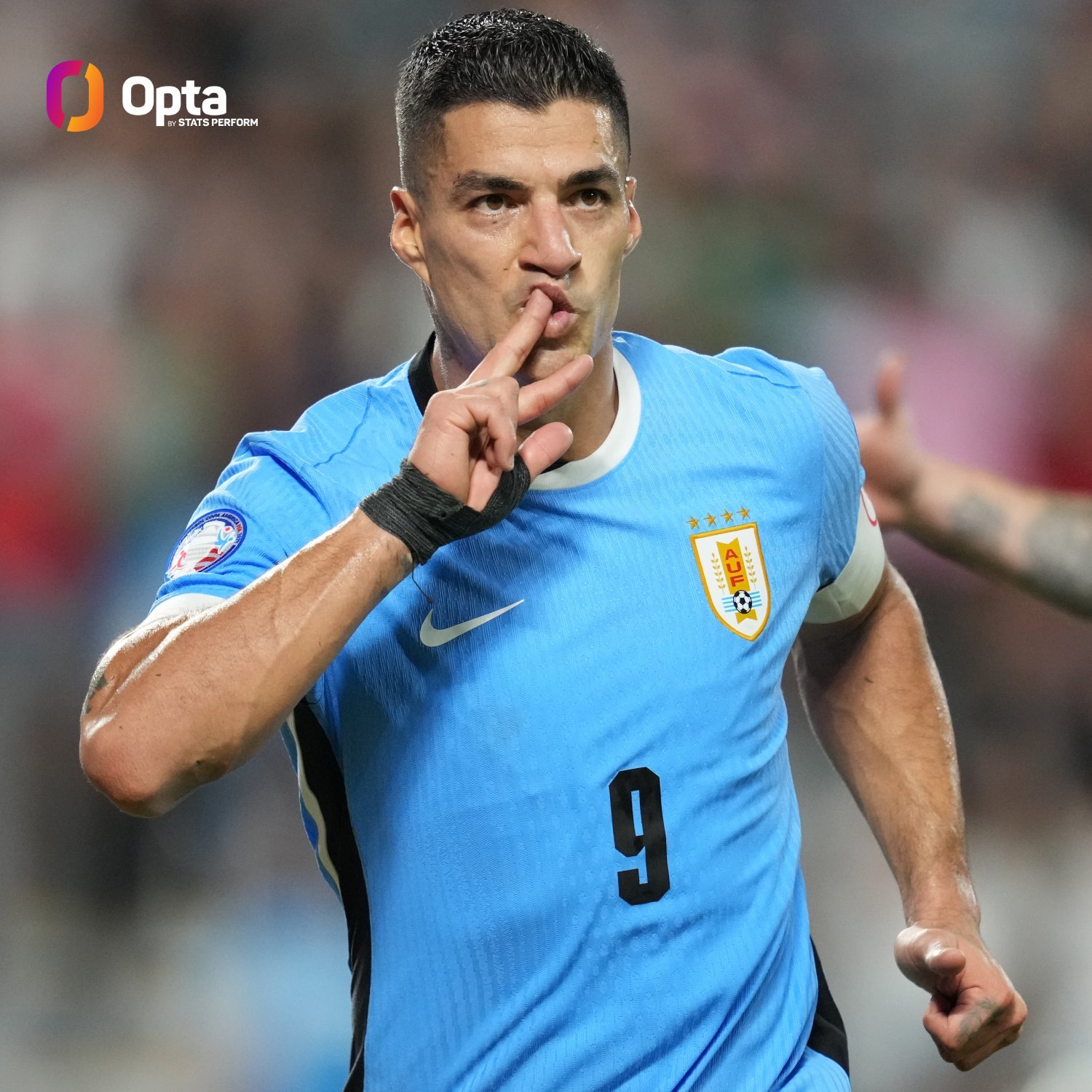 瑞典逆转乌拉圭,苏亚雷斯送出助攻 瑞典逆转乌拉圭,苏亚雷斯送出助攻