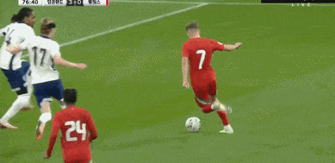 关于欧预赛胜负大战，球场烽烟四起的信息