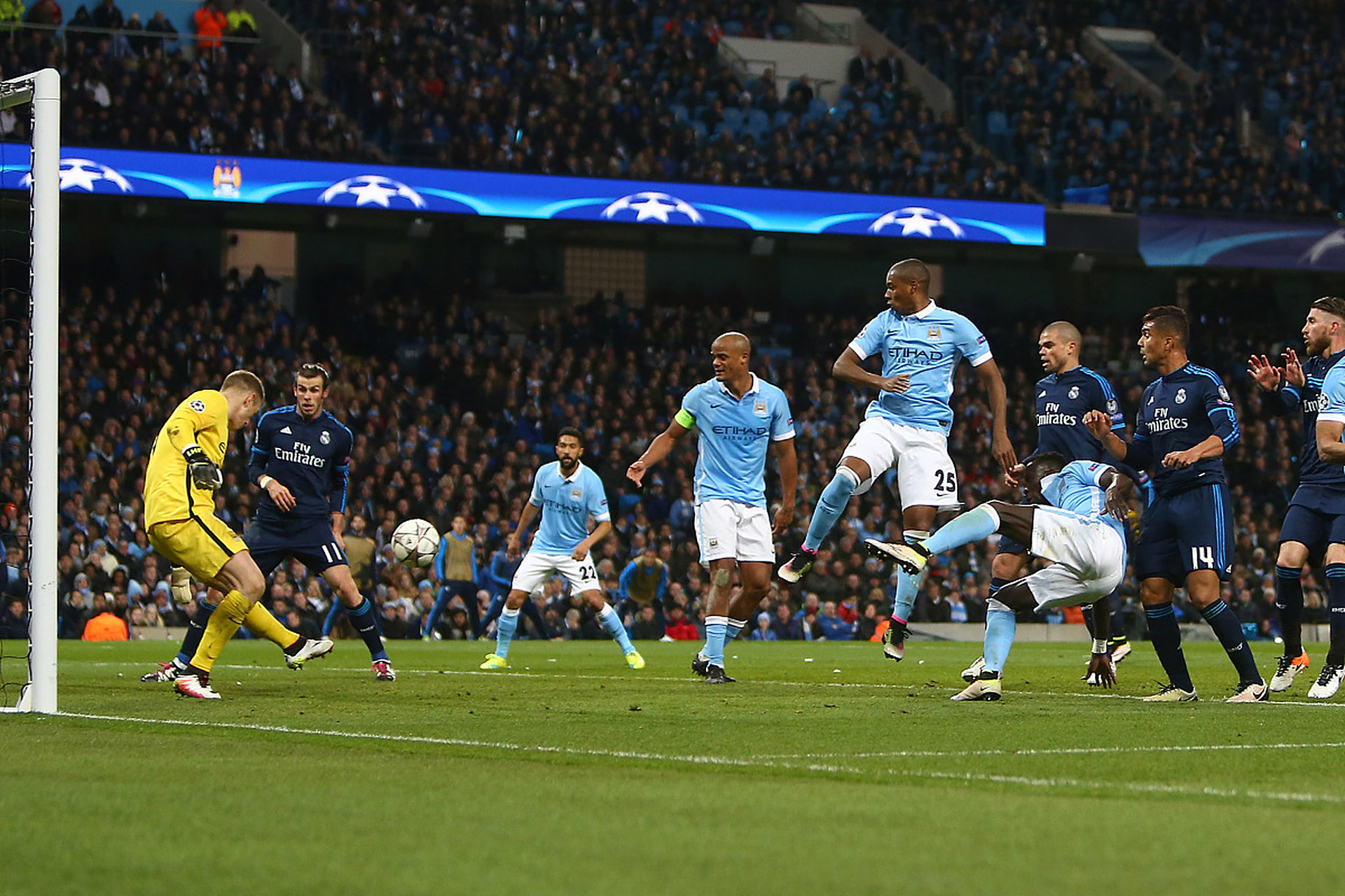包含莱比锡红牛主场遭遇失利，欧冠希望减弱的词条