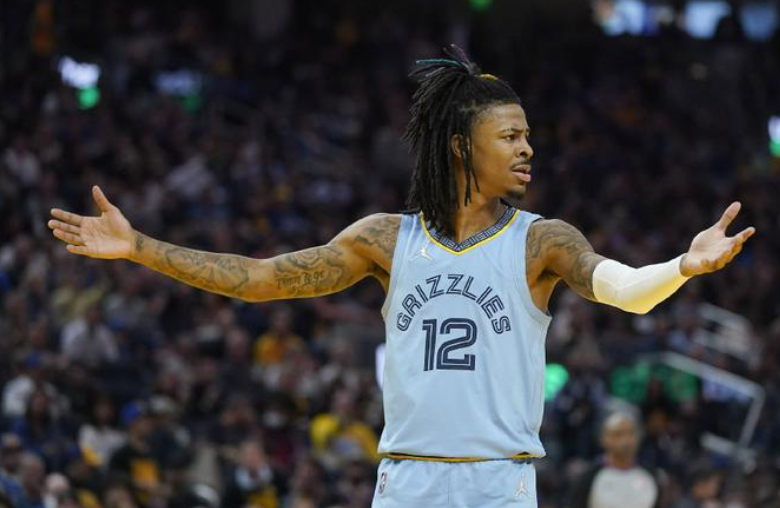 包含湖人力克山东队，莫兰特带队取胜的词条