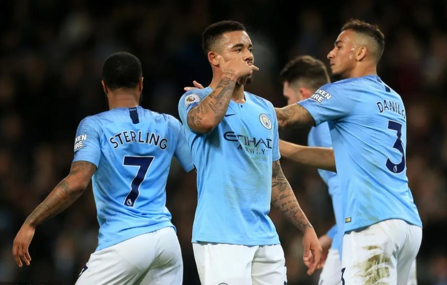 勒沃库森强势曼城，乔瓦尼·雷纳完成帽子戏法的简单介绍