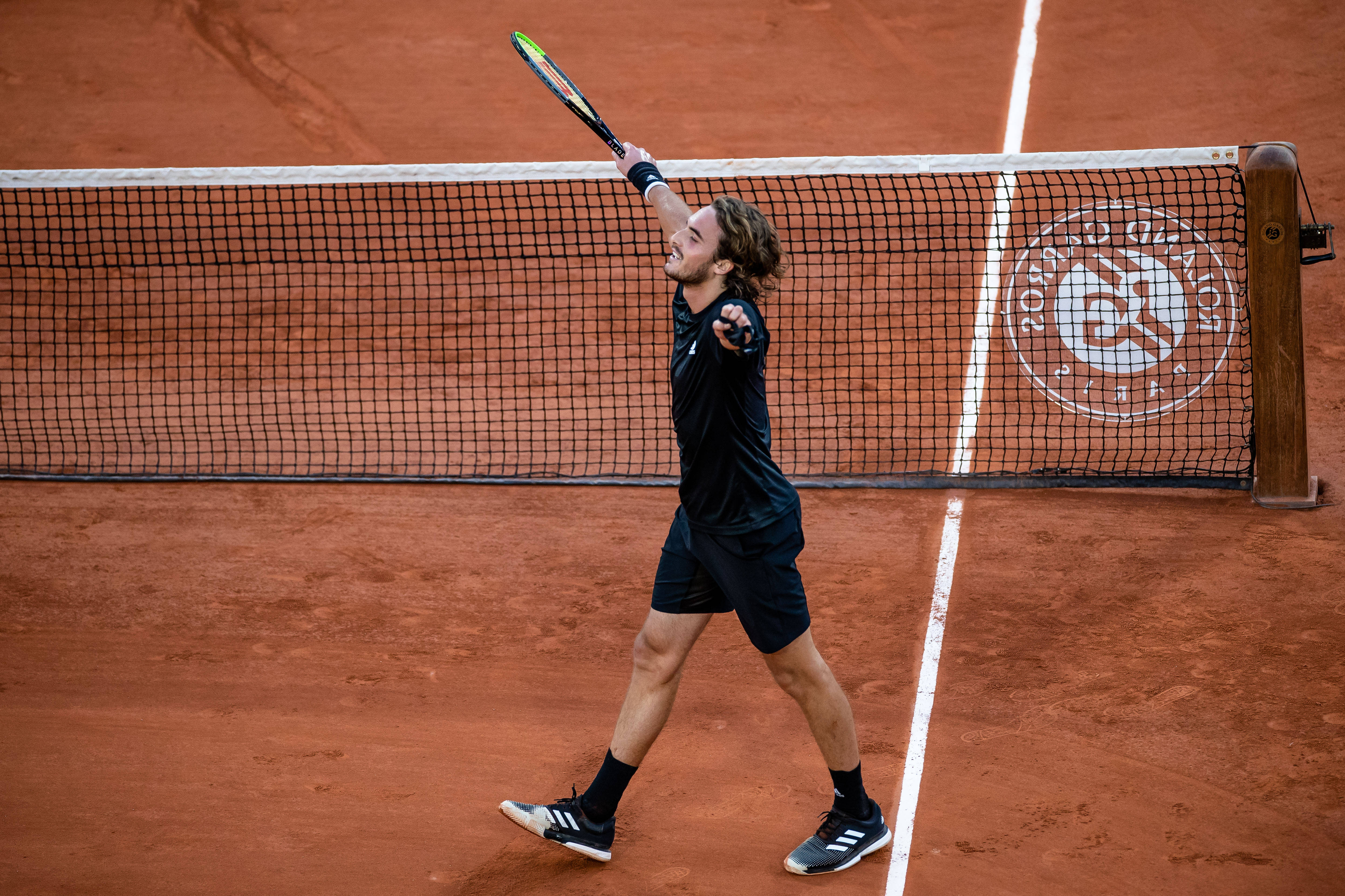 PG电子线上登入-包含法国网球队鏖战世界网球队，西西帕斯惊艳世界的词条