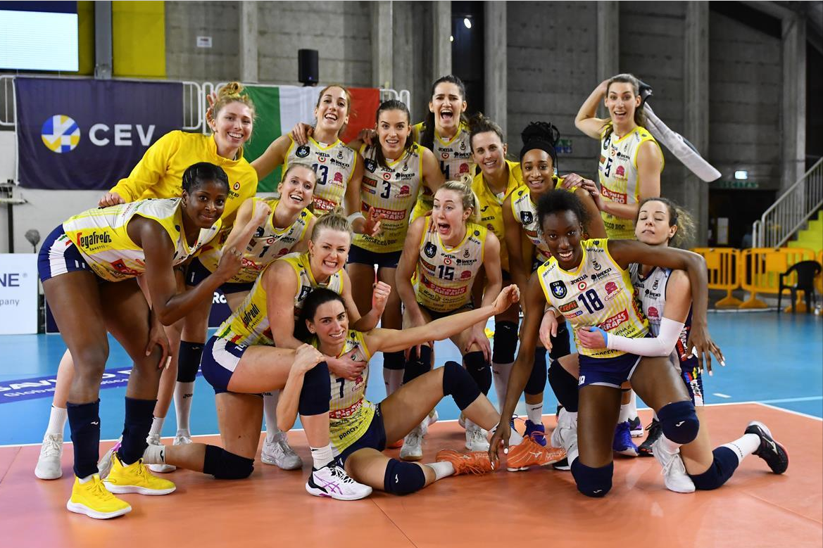 包含欧洲劲旅再下一城，晋级之路顺利前行的词条